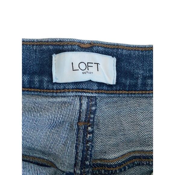 Loft  Denim Cut-Off‎ Shorts  Women's  4 - Picture 3 of 5